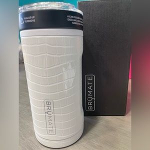 Brand new never used brumate hopsulator trio pearl croc Tia booth collaboration